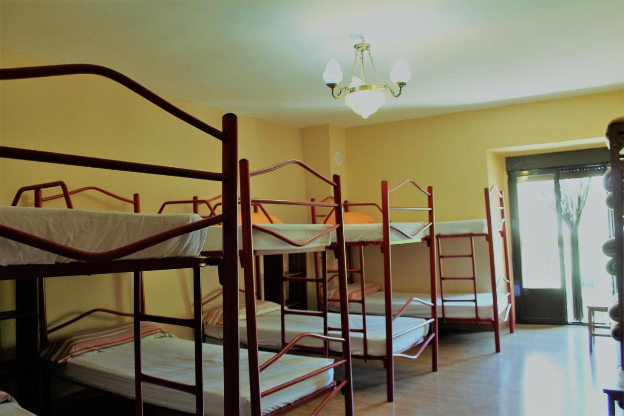 La Bodega Del Camino Aka Albergue On Thele Lorca  Екстер'єр фото
