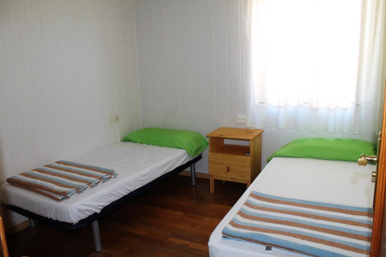 La Bodega Del Camino Aka Albergue On Thele Lorca  Екстер'єр фото
